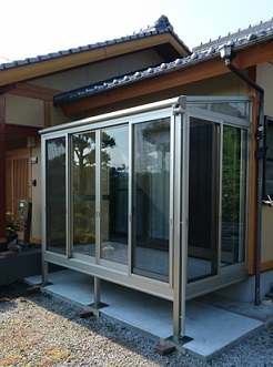 YKK AP�̃T���t�B�[���V